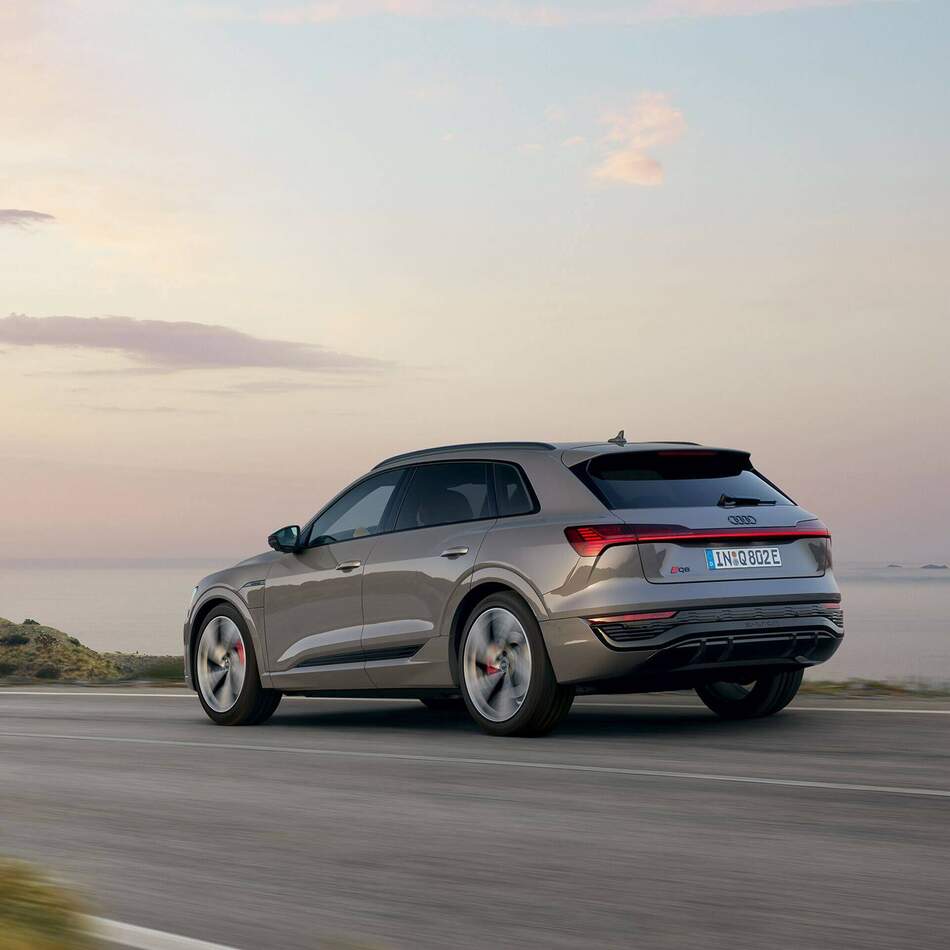 Conheça o Audi Q8 e-tron 2024 em cada detalhe